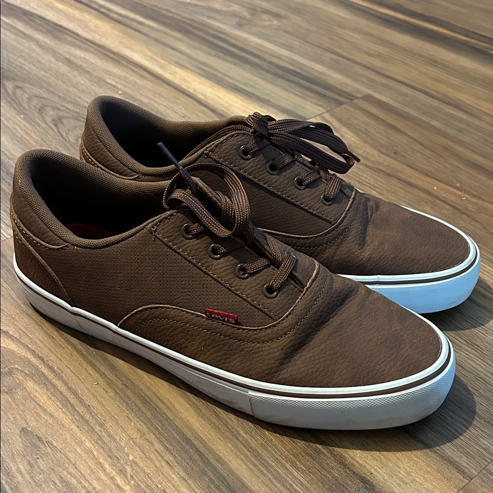 Levi's Men's Dark Brown Sneakers with White Sole